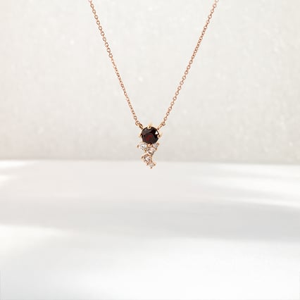 Cluster Halskette mit böhmischen Granaten, Morganiten und Moissaniten Barto