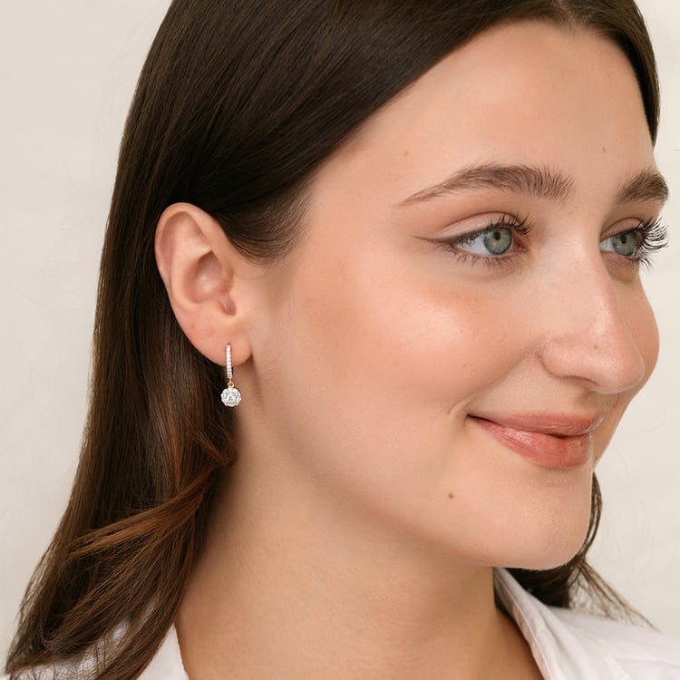 Goldene runde Ohrringe mit Lab Grown Diamanten 158737