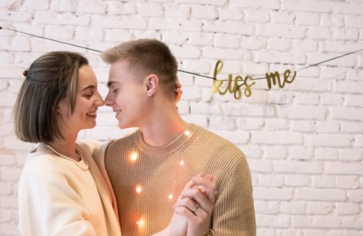 Schmuck zum Valentinstag für Paare: ein Geschenk, das für beide von Bedeutung ist