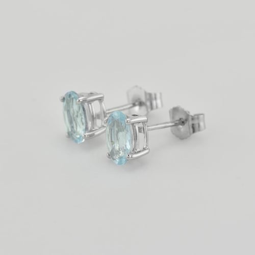 Ohrstecker aus 585 Gold mit ovalen Aquamarinen Qati