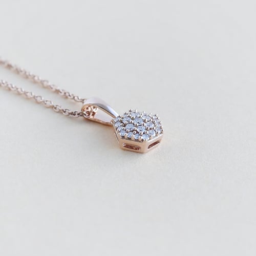 Anhänger in Hexagonform mit Lab Grown Diamanten Aliki