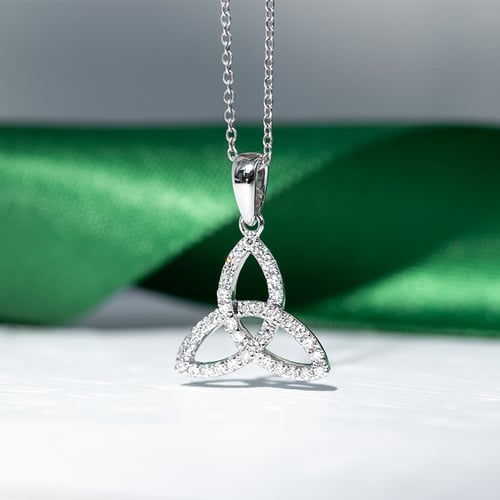 Keltischer Knoten Diamanten Armina