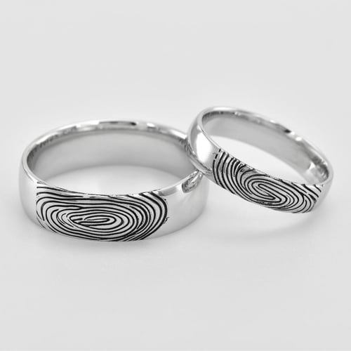 Trauringe aus Platin mit Ihrem Fingerabdruck Hiale