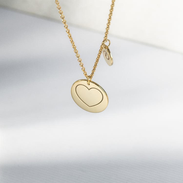 Halskette mit Herz und Gravur des Buchstabens Kadie 121828