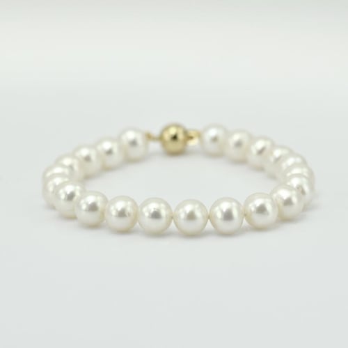 Armband mit 8 - 8.50 mm Perlen Faiza