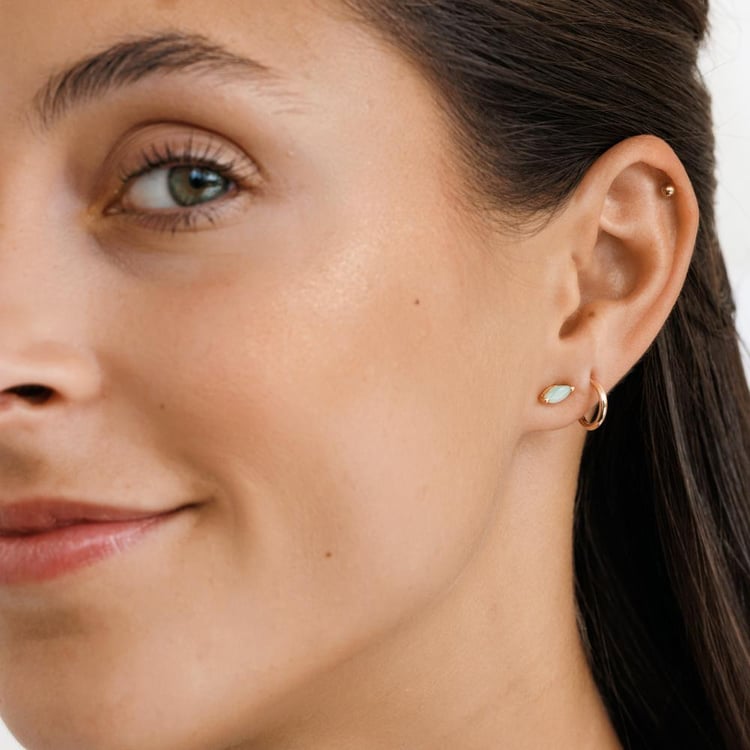 Minimalistische Ohrringe mit Smaragden 158418