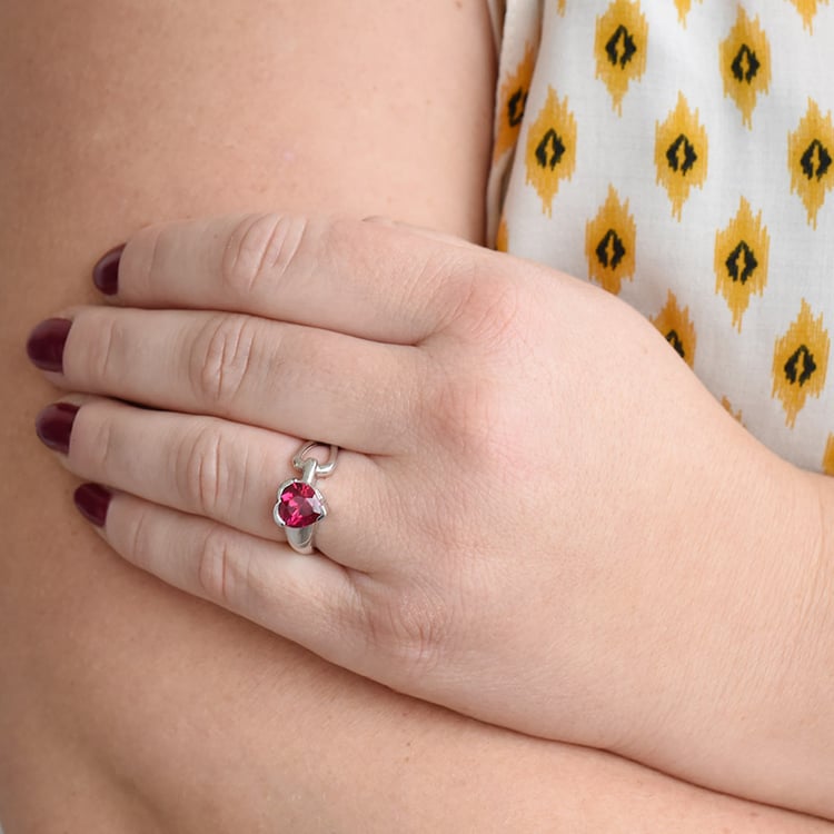 Silberner Ring mit Rubin 92243