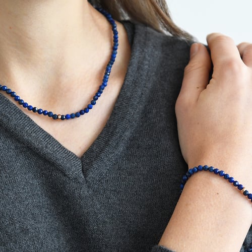 Vergoldete Silberkette mit Lapislazuli-Perlen Samia