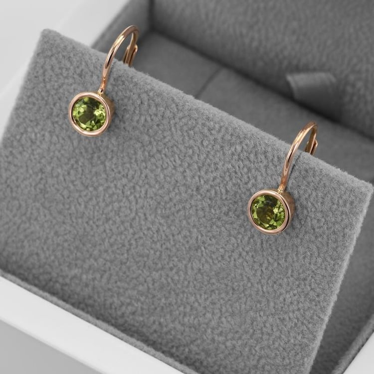 Zauberhafte goldene Ohrhänger mit Olivinen Vega 47693