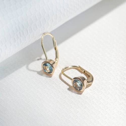 Goldene Hängeohrringe mit Aquamarinen Vega