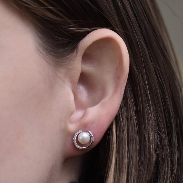 Ohrringe mit Perlen 11025