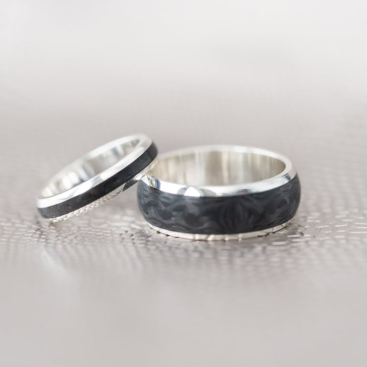 Halbrunde Trauringe aus Carbon Tiah 97551