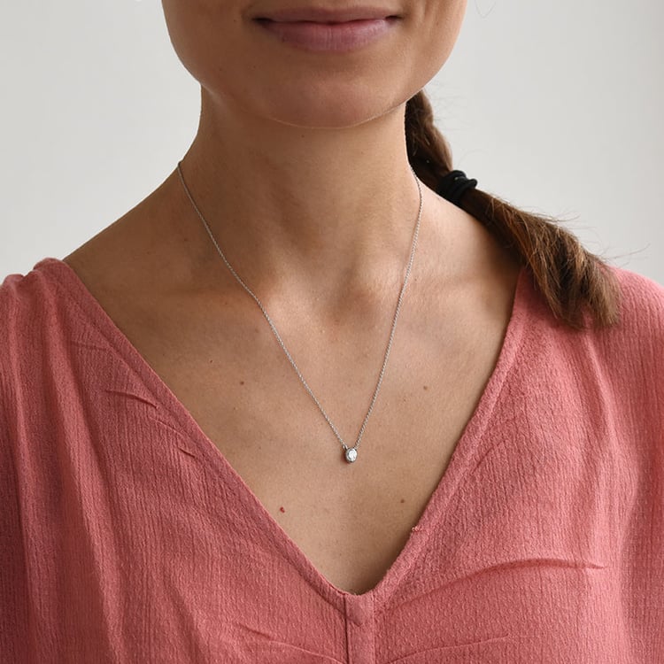 Goldkette mit 0.3 ct GIA zertifiziertem ovalem Diamanten Mack 84680