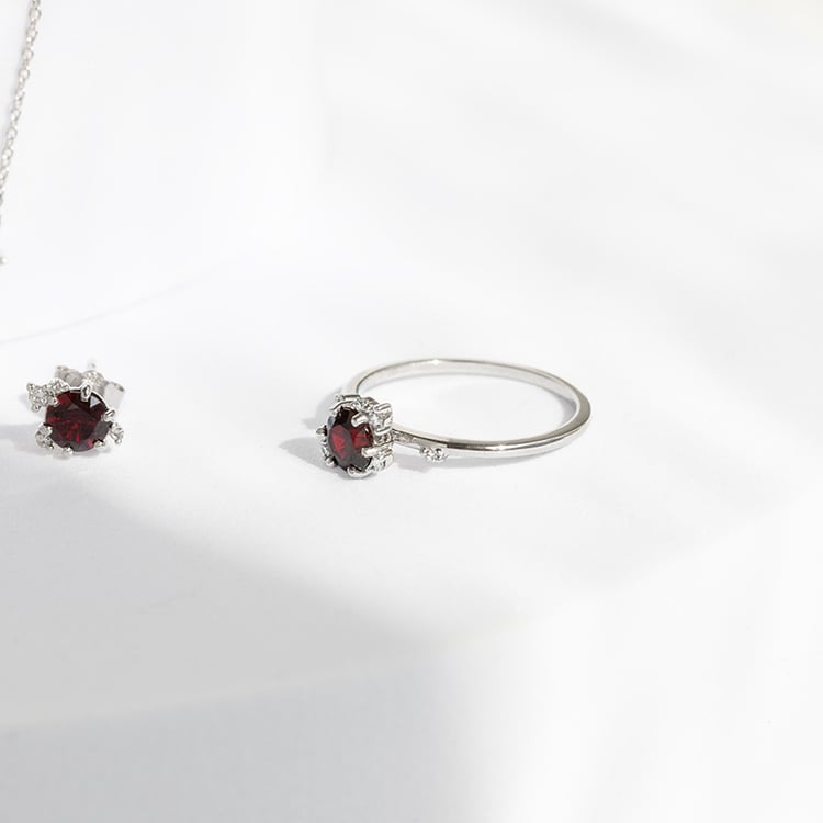 Cluster Schmuckset mit böhmischen Granaten und Diamanten Odette 144003