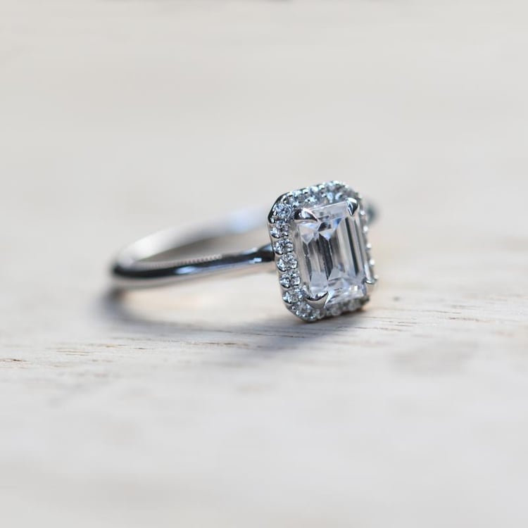 Goldener Diamantring für Verlobung 49483