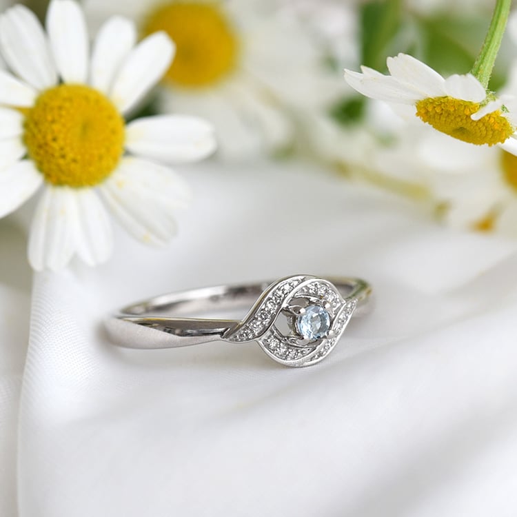 Eleganter Verlobungsring mit Aquamarin Nurisa 82233