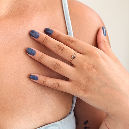 Verlobungsring mit Salt and Pepper Diamant in Birmenform Roisin
