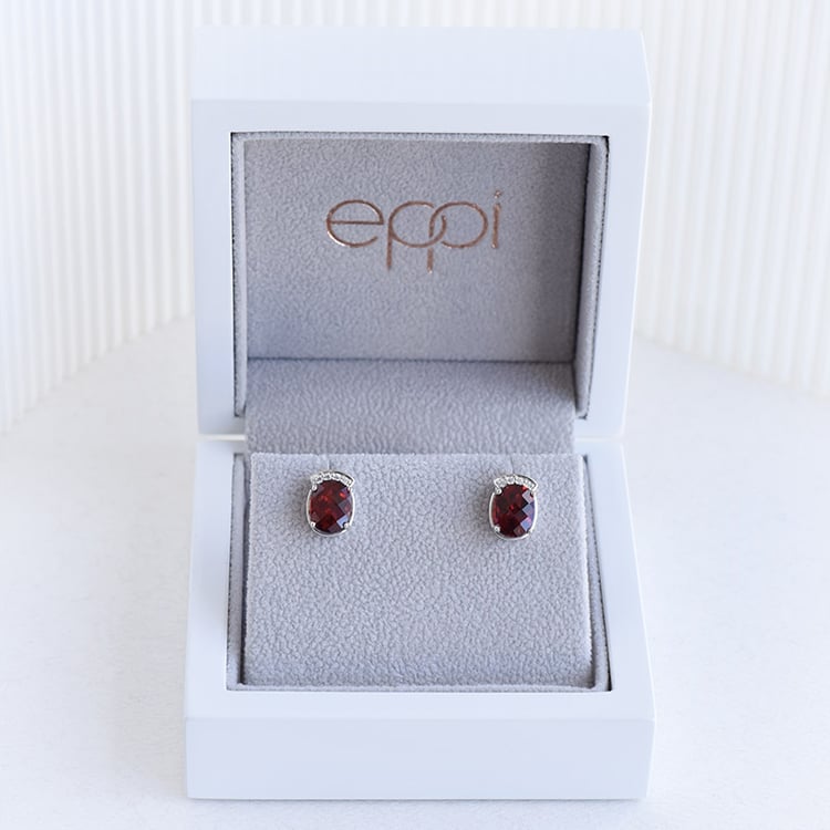 Silberne Ohrringe mit Granaten Aurely 96126