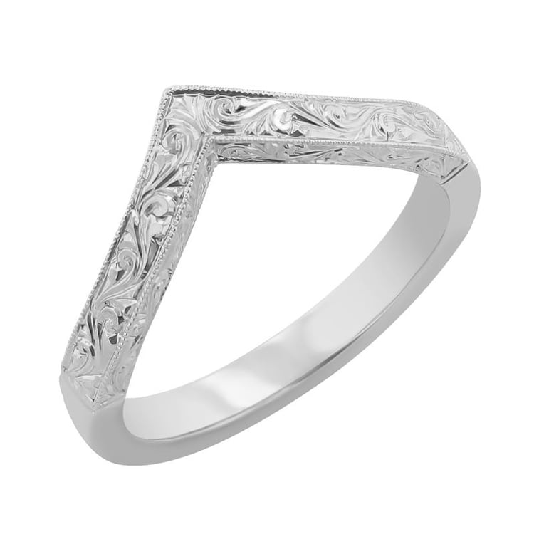 Ehering in V-Form mit Gravur von Hand Lizzie 117817