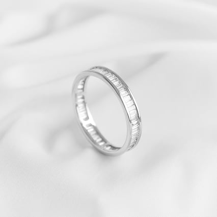 Eternity-Ring mit Baguette-Diamanten und Ring im Komfort-Stil Pascal