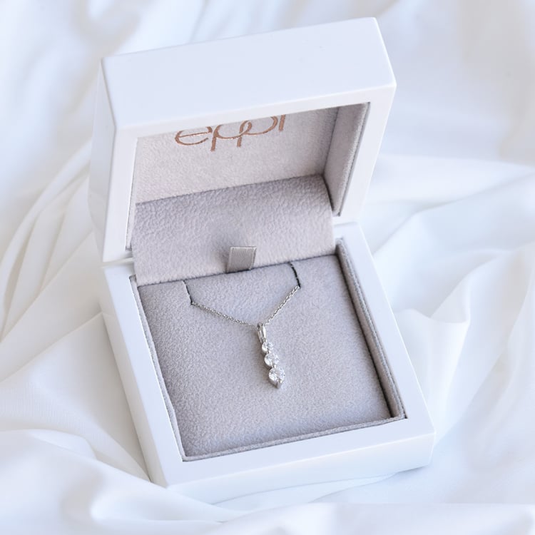 Anhänger mit glänzenden Diamanten Muireall 86043