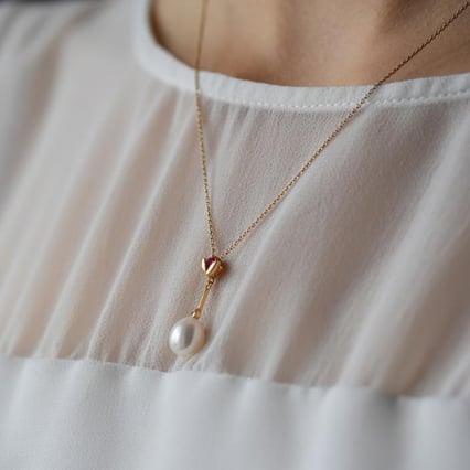 Anhänger mit Perle, Saphir und Diamant Ferdi