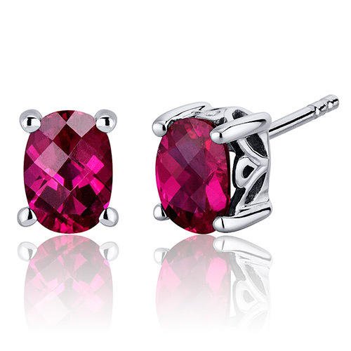 Ohrringe in Silber mit ovalen Rubinen Caymile