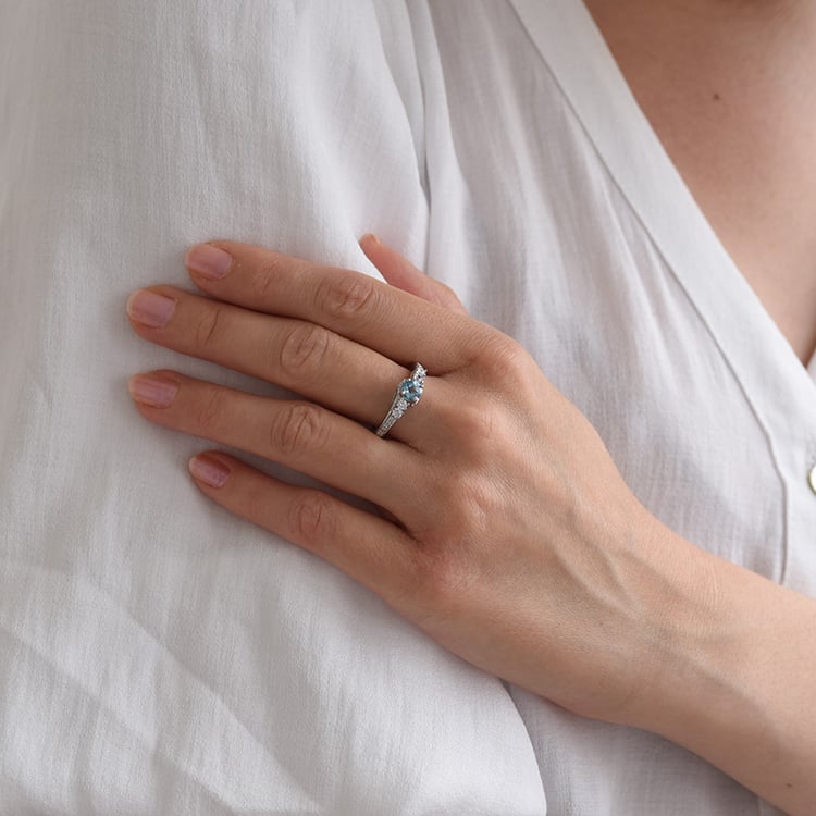 Romantischer Silberring mit London Topas Tereza 65548