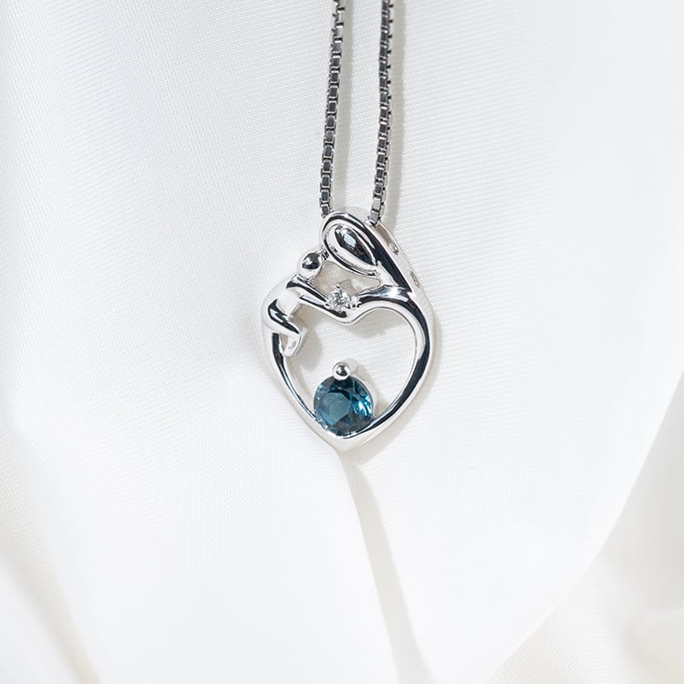 Anhänger Mutter und Kind mit Topas und Diamanten Ella 131152