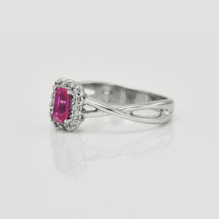 Zarter Goldring mit Diamanten und Saphir im Smaragdschliff Hali 17755