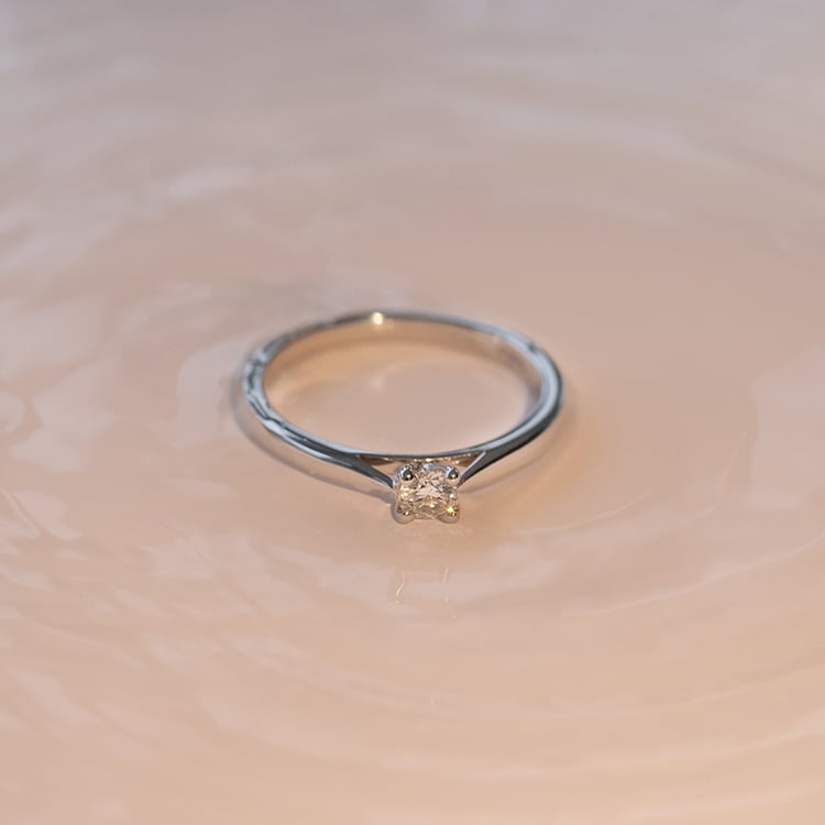 Verlobungsring aus Platin mit einem 0.30 GIA-zertifizierten Diamanten Jasapal 125416