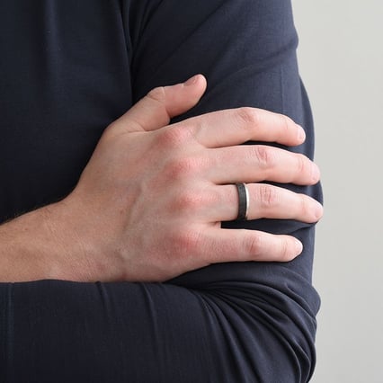 Silber Ring aus Carbon Adidan