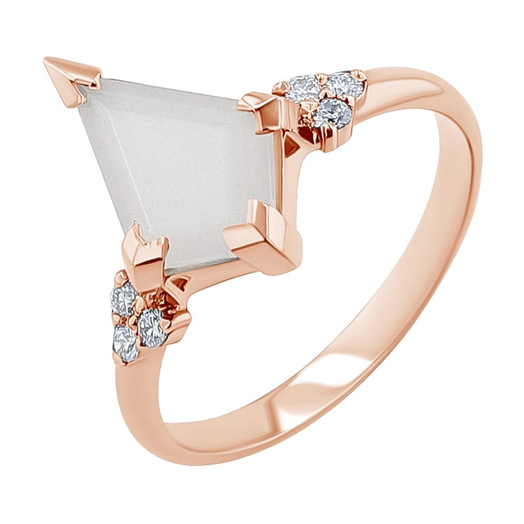 Ring mit einem milchigen Mondstein Kettil 137454