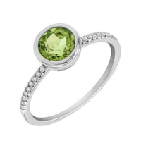 Strahlender Goldring mit Olivin und Diamanten Nyusha