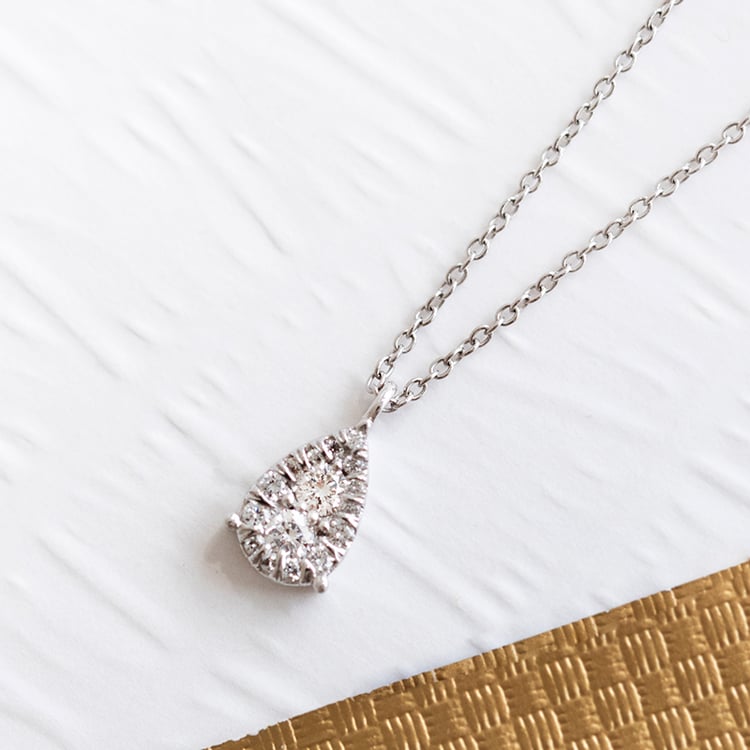 Anhänger in Form eines Diamantentropfens Birdie 109179