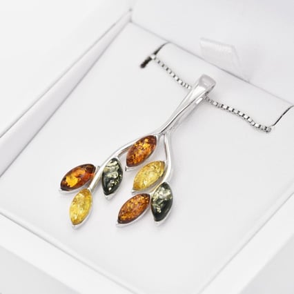 Wunderschöne Bernsteinanhänger aus Silber Ada