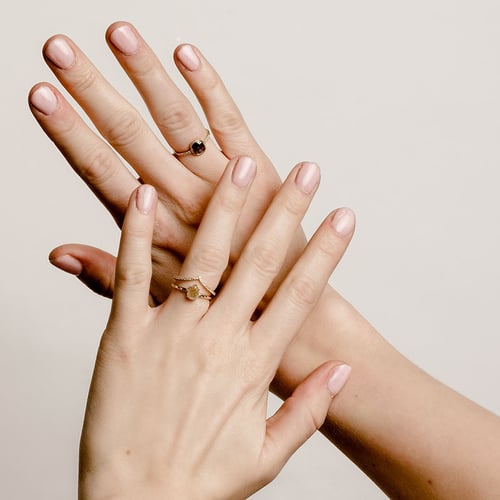 Ring mit Emerald Salt and Pepper Diamanten und Lab Grown Diamanten Adaline