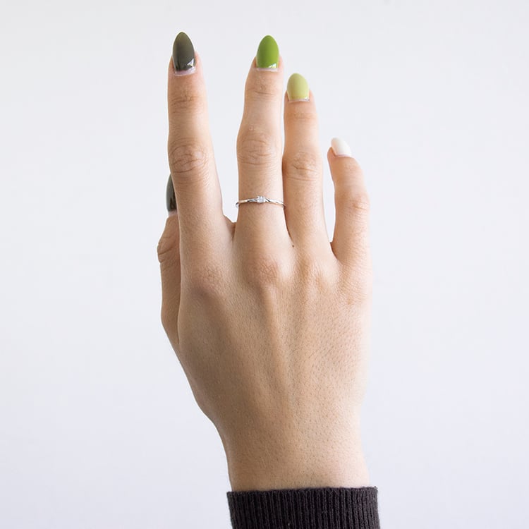 Minimalistischer Ring mit einem Diamanten Marsh 110404