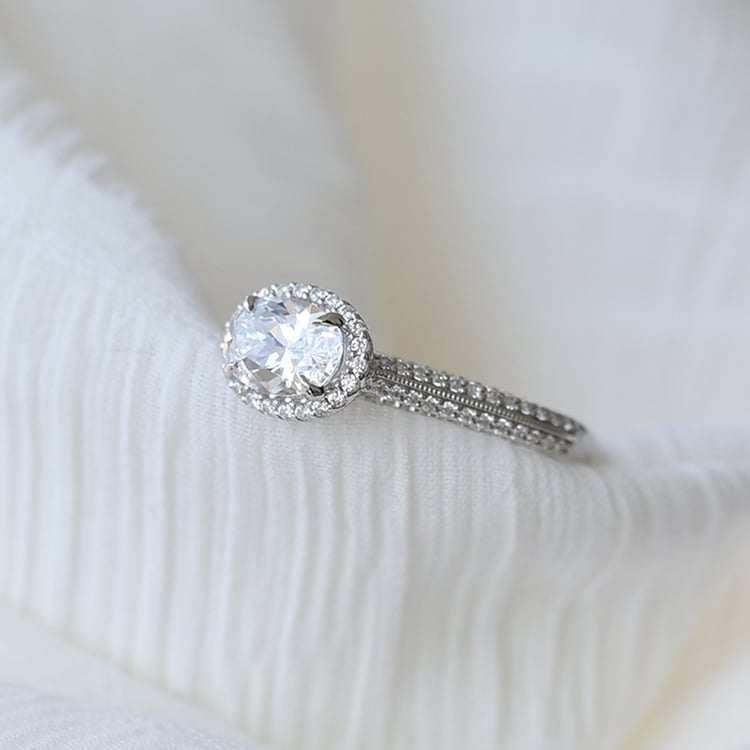 Verlobungsring mit ovalschliff Diamanten 60939