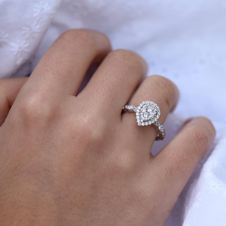 Ring mit Diamanten 49586