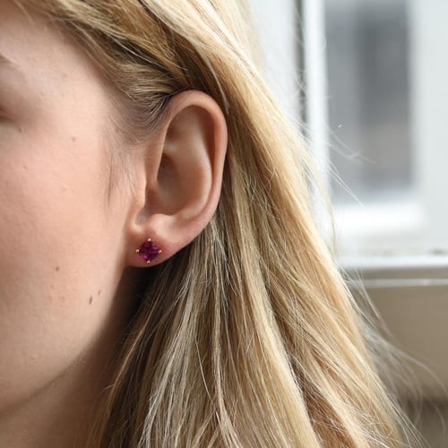 Rubinohrringe aus Gold Chavonah