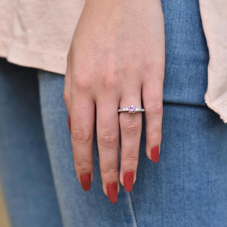 Romantischer Silberring mit rosa Saphir Tereza 16510