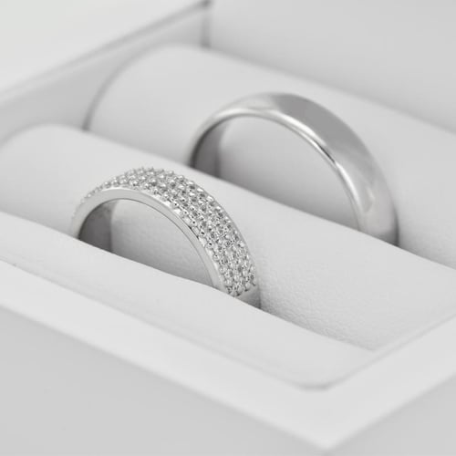 Trauringe aus Platin mit Diamanten Muttial