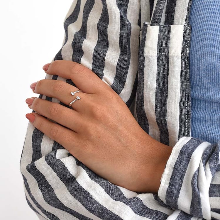 Ungewöhnlicher Ring aus Gold Alik 84407