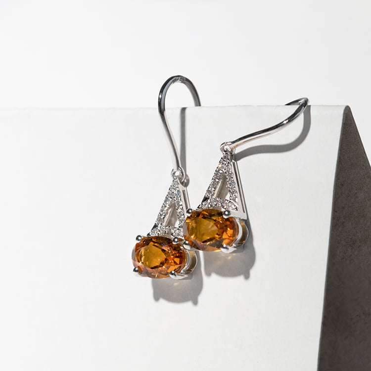 Goldene Citrinohrringe mit Diamanten Jesper 113034