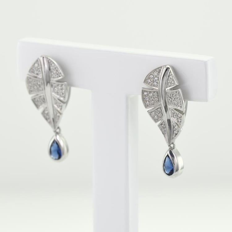 Silberne Ohrringe in Blätterform Eleanora 50028