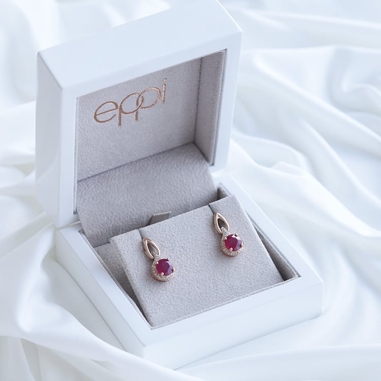 Goldene Ohrringe mit Rubinen und Diamanten Abin 93379