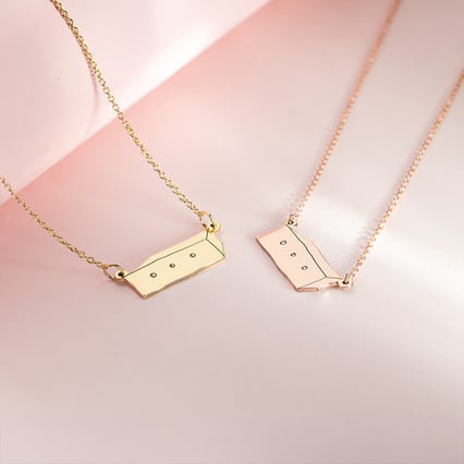 Silberne Kette mit einem Kasten Der Kleine Prinz