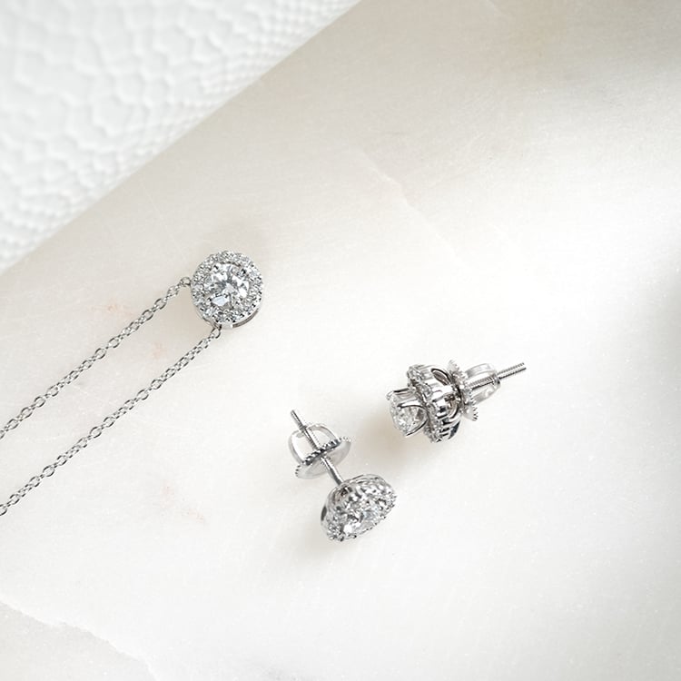 Halo-Schmuckset mit IGI-zertifizierten 0.30 ct Lab Grown Diamanten Cian 131501