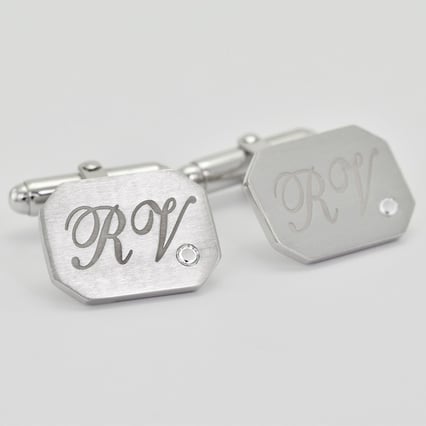 Silberne Manschettenknöpfe mit Gravur und Diamanten Aaruah